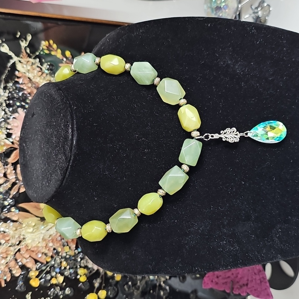 Signed Olsen Toggle closure Natural Stones Necklace